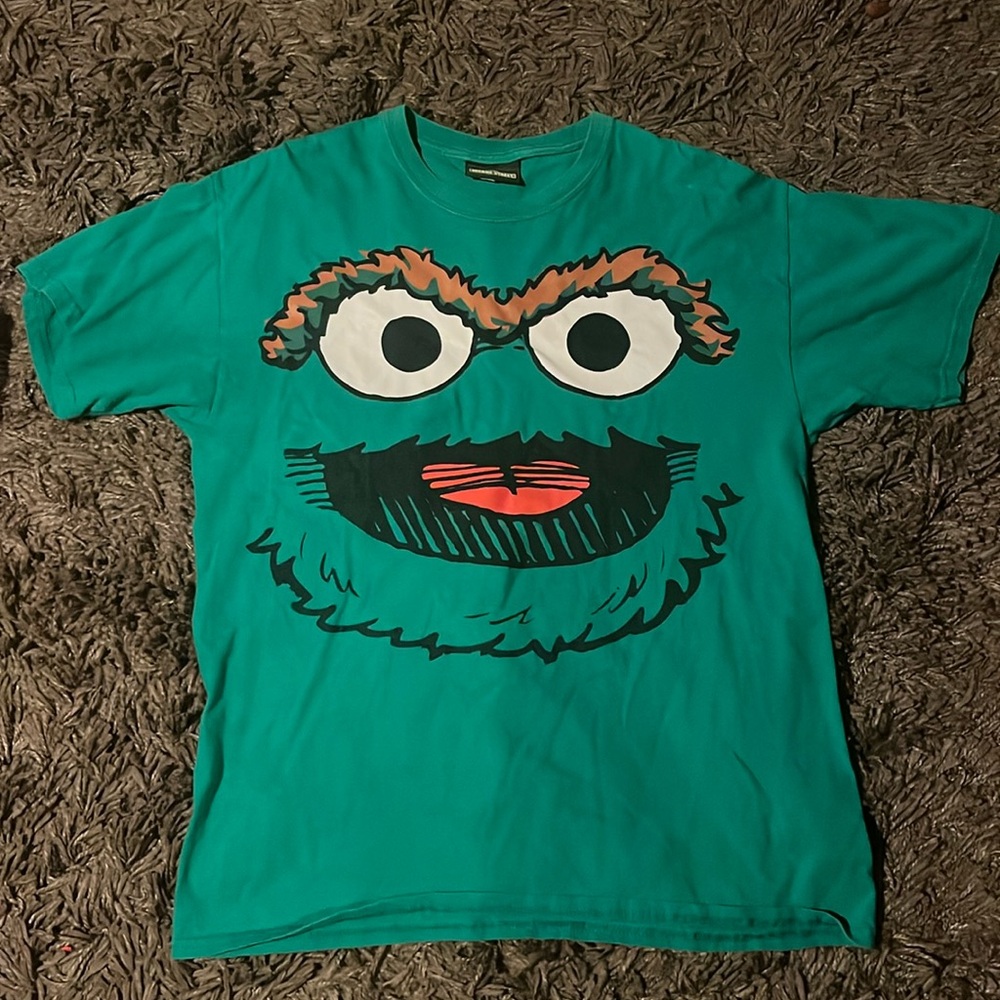 Oscar the Grouch Sesame Street Men’s L Tee